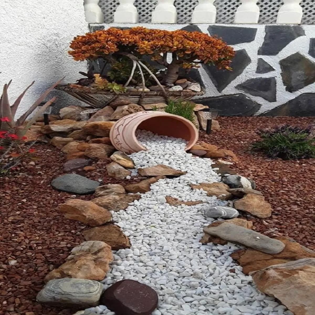Pedra Dolomita Branca N° 2 Para Jardim 4kg Branco 3 Cm 4 Cm